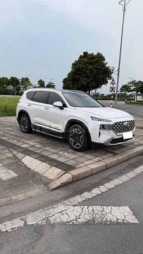 Bán Hyundai Santafe 2.2D dầu cao cấp, sản xuất 2022, chạy hơn 1 vạn km