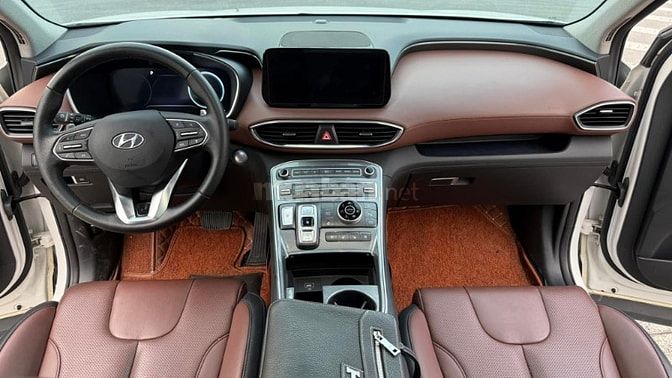 Bán Hyundai Santafe 2.2D dầu cao cấp, sản xuất 2022, chạy hơn 1 vạn km