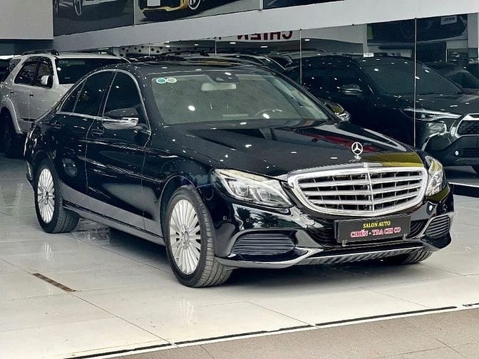 MERCEDES - BENZ C250 MODEL 10/2015