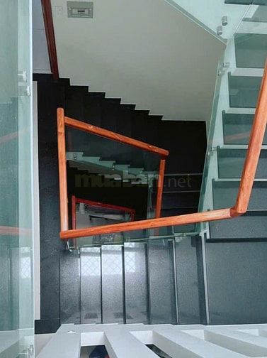 Cần Vốn KD Tôi bán GẤP nhà mặt tiền 3Tầng - 5PN đường 12m KDC 13E