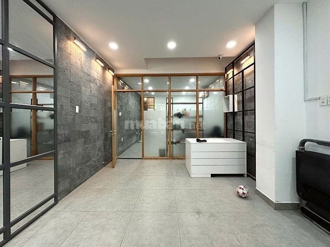 Nhà HXH 302 Hai Bà Trưng, P.Tân Định, Q.1.Dt 4 x17, 5 tầng.Giá 25 tỷ