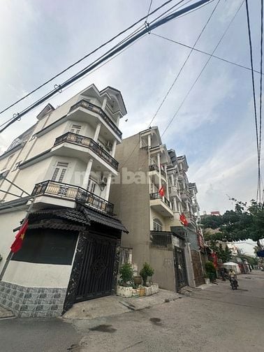 Nhà6×21-mặt-tiền-lê-văn-khương-hẻm-xe-tải-né-nhau-khu-nhà-cao-tầng