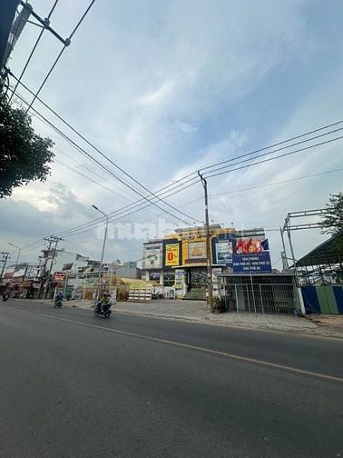Nhà6×21-mặt-tiền-lê-văn-khương-hẻm-xe-tải-né-nhau-khu-nhà-cao-tầng