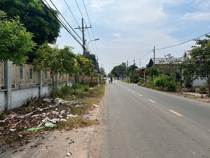  Cho Thuê Nhà Biệt Thự Sân Vườn Thoáng Mát 5 Phòng Ngủ DT 1250m2