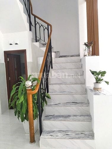 Cho thuê nhà MT đường số 1, P.B.H.Hòa, Q.Bình Tân giá 18tr