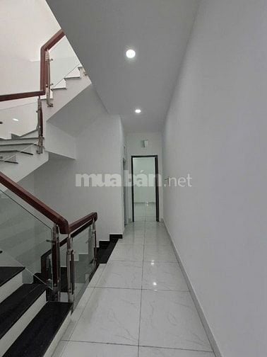 Mặt tiền kinh doanh Phạm Thế Hiển 2 lầu mới 100%