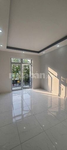 Mặt tiền kinh doanh Phạm Thế Hiển 2 lầu mới 100%