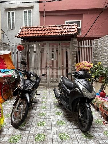 NHÀ NGUYỄN KHANG-NGÕ RỘNG 3M-2 MẶT NGÕ Ô TÔ ĐÕ CỬA-KINH DOANH 