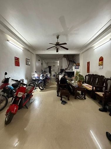 NHÀ NGUYỄN KHANG-NGÕ RỘNG 3M-2 MẶT NGÕ Ô TÔ ĐÕ CỬA-KINH DOANH 