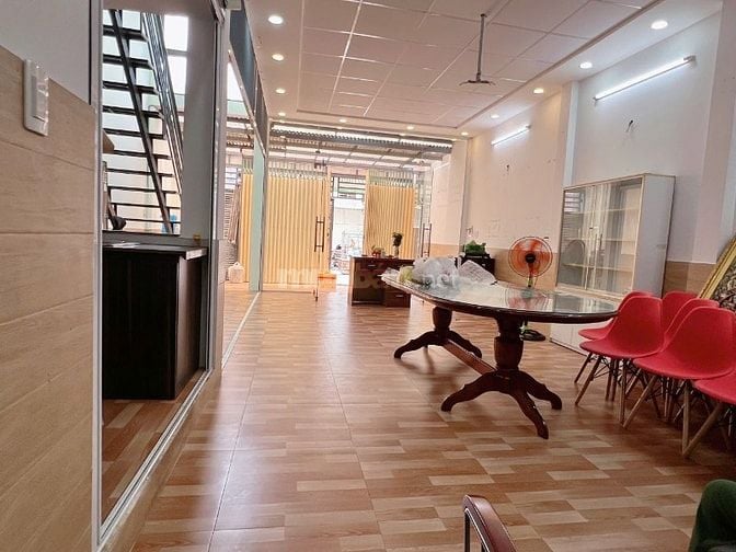 Cho thuê nhà hẻm xe hơi đường Gò Ô Môi, PHường Phú Thuận, Quận 7
