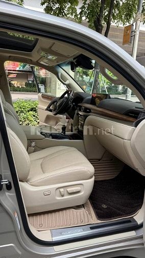 Bán Lexus LX570 nhập Mỹ, Model 2019, mới 99%.