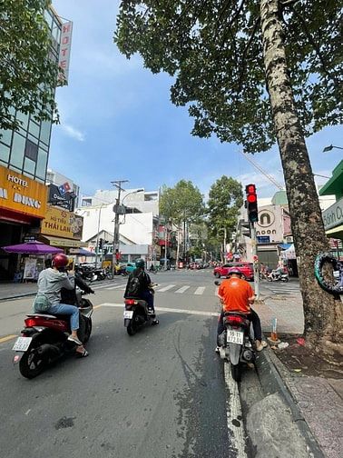 Bán nhà MT Trần Quang Khải, Q. 1 - 123m2 (7 x 16.5m) - Hầm 10 Tầng 