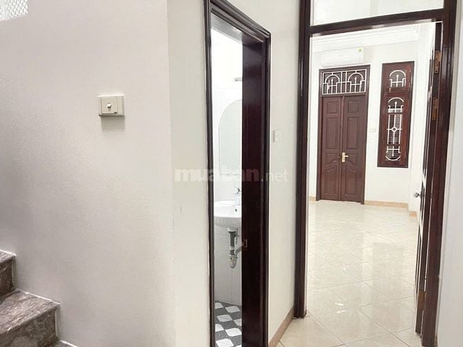 CHÍNH CHỦ BÁN NHÀ NGỌC THỤY, TRƯỚC NHÀ Ô TÔ TRÁNH, NHÀ MỚI ĐẸP Ở NGAY!