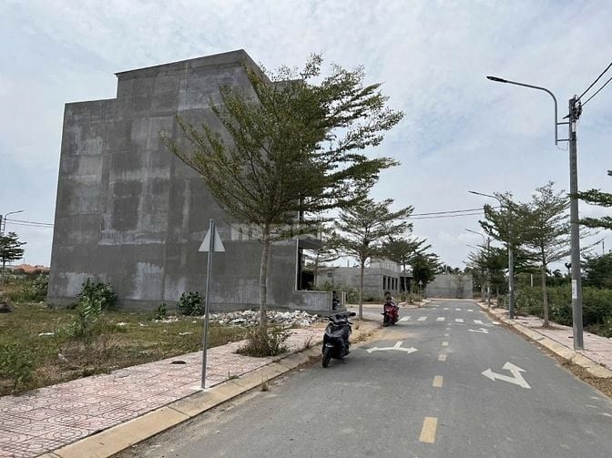 🏡 NHÀ 1 TRỆT 1 LẦU KHU DÂN CƯ LONG CANG – SÁT VÀNH ĐAI 4 