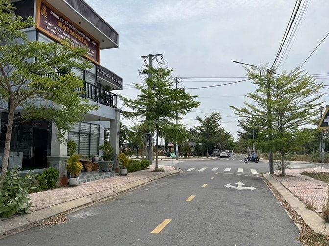 🏡 NHÀ 1 TRỆT 1 LẦU KHU DÂN CƯ LONG CANG – SÁT VÀNH ĐAI 4 