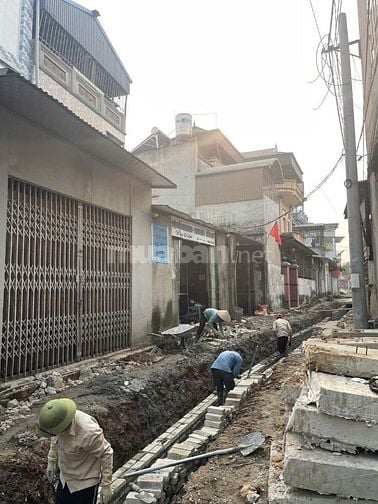 Trục chính kinh doang tại Lương Quy Xuân Nội- đường oto tránh - giá 8x