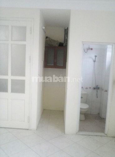 Cho thuê phòng 30m2 Ngõ số 4 Hoàng Quốc Việt, Cầu Giấy