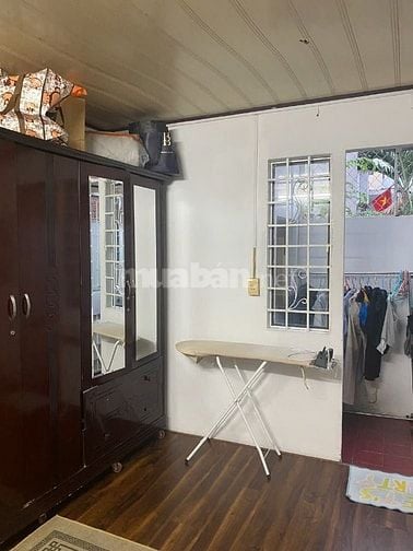 Cho thuê nhà nguyên căn trệt 45 m2 + gác lửng P.10. Q. TB. 7 triệu