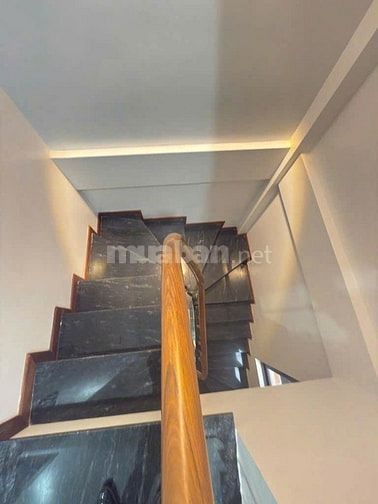 Bán nhà 6 tầng mới thang máy ngõ 68 Cầu Giấy Hà Nội, ôtô đỗ cửa