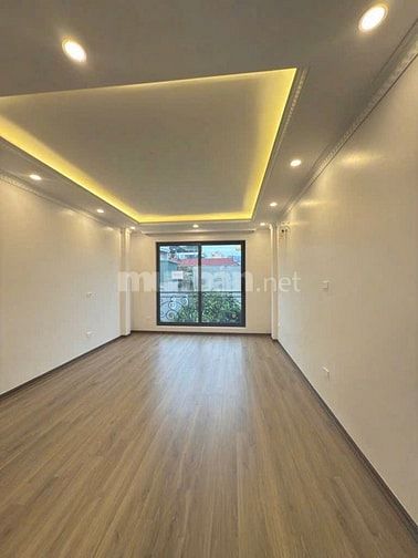 Bán nhà 6 tầng mới thang máy ngõ 68 Cầu Giấy Hà Nội, ôtô đỗ cửa