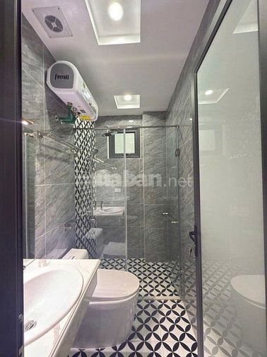 Bán nhà 6 tầng mới thang máy ngõ 68 Cầu Giấy Hà Nội, ôtô đỗ cửa