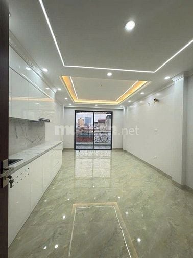 Bán nhà 6 tầng mới thang máy ngõ 68 Cầu Giấy Hà Nội, ôtô đỗ cửa