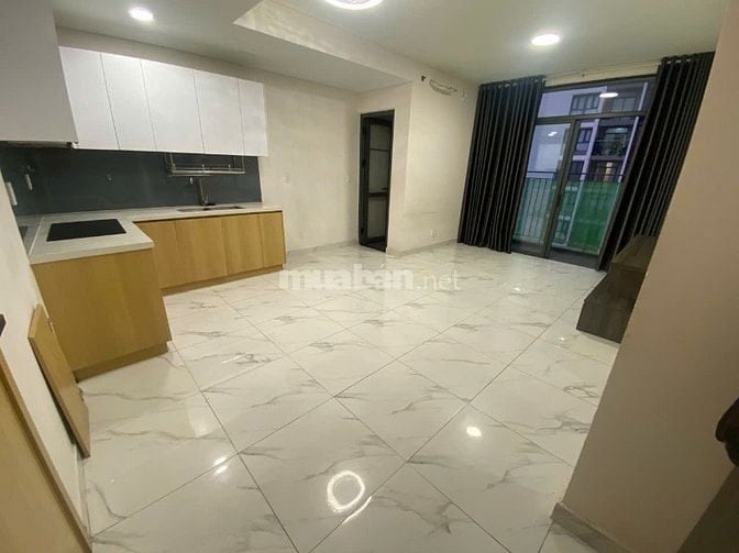 Kẹt tiền bán căn hộ Asian Capella, B.12.11, dt 71m2, view hồ bơi.