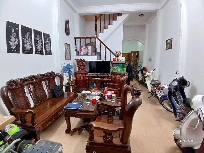 Trần Quốc Hoàn, sổ vuông đét, nhà hướng Nam mát mẻ, phân lô, ngõ thông