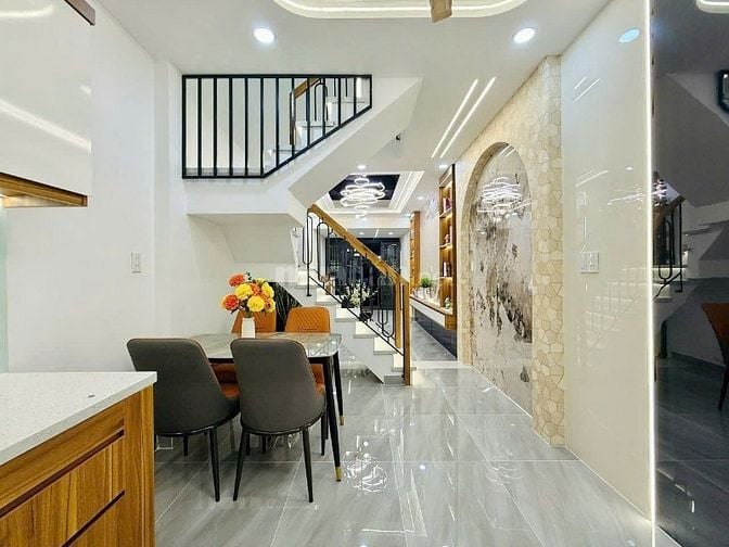 BÁN NHÀ GẦN CÔNG VIÊN LÀNG HOA - GÒ VẤP - 40M2 - GIÁ 4.45 tỷ