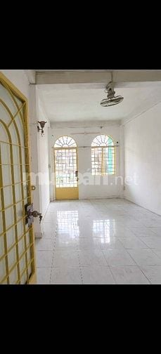 cho thuê nhà nguyên căn mặt tiền đường nguyễn trãi quận 5, 3 tầng, 2wc