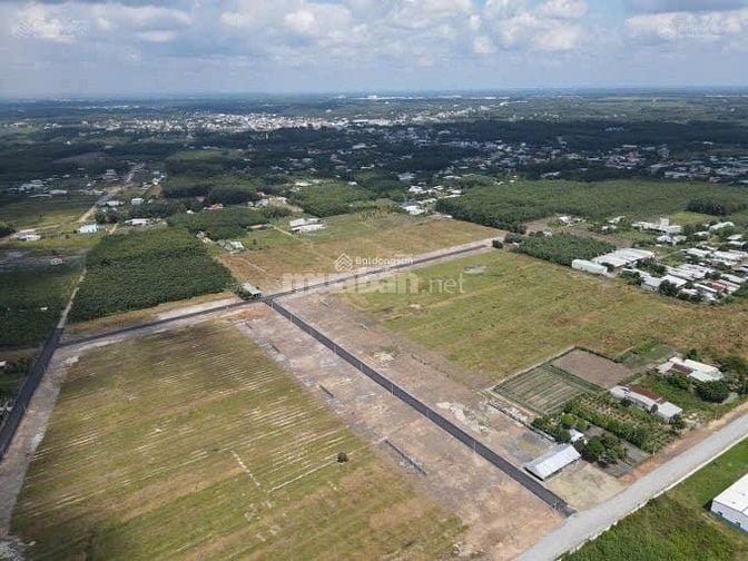 Bán Đất Dự Án DaimondCity Chơn Thành 215m2/ 2 tỷ 150 sổ riêng 