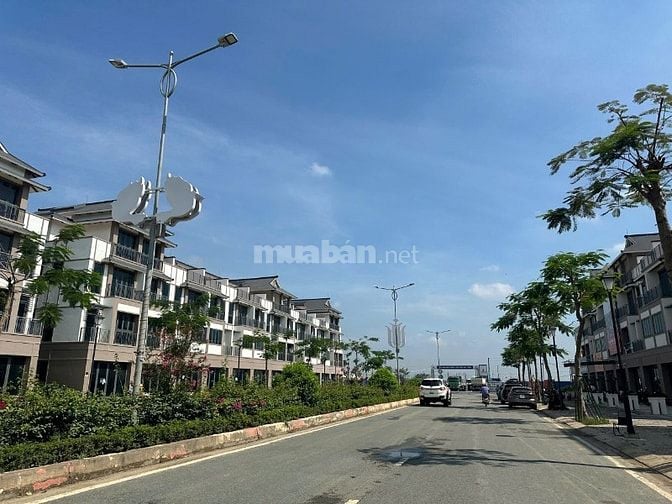Bán 11 lô đất F0 - liền kề 2 đại dự án - Vinhomes Green City - nhà phố