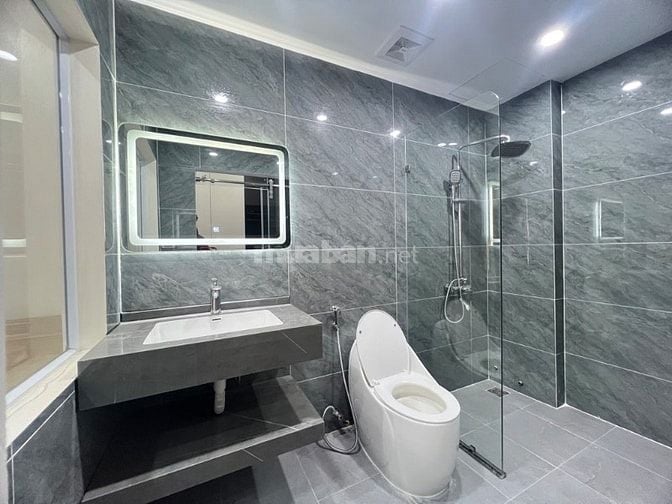 HIẾM ! NHÀ MỚI NGỌC THUỴ, ÔTÔ VÀO NHÀ, Ở, KINH DOANH, GIỮ TIỀN TỐT