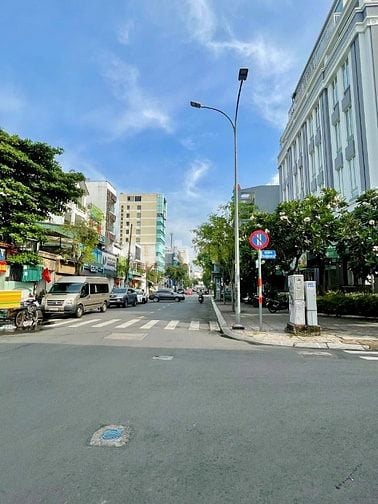 BUILDING GÓC 2MT.... Trần Khánh Dư, Q.1 - 373m2 (26 x 14) - Hầm 7 Tầng