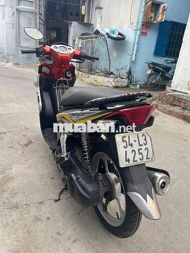 Cần bán novo4 máy móc êm xe khá đẹp