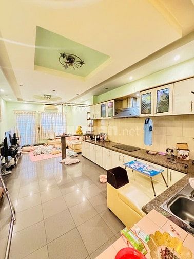 MẶT TIỀN ĐƯỜNG KINH DƯƠNG VƯƠNG, P12, Q.6