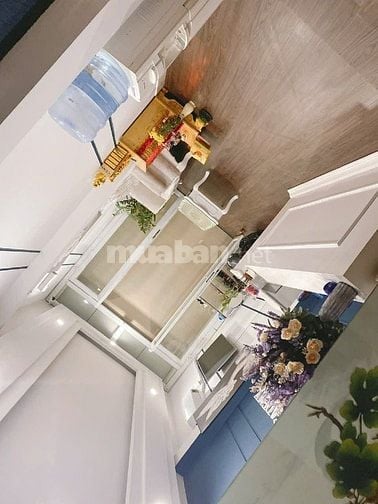chính chủ bán nhà mặt ngõ 575 kim mã, xe oto tránh