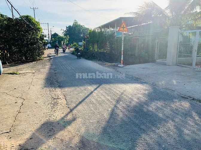 BÁN CĂN NHÀ ĐANG XÂY 127m2 GẦN BỆNH VIỆN XUYÊN Á CỦ CHI GIÁ CHỈ 800 TR
