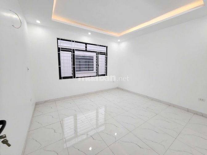 Cần bán căn nhà 3 tầng ngay trường tiểu học Vân Tra, An Đồng, An Dương