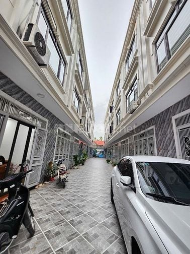 Cần bán căn nhà 3 tầng ngay trường tiểu học Vân Tra, An Đồng, An Dương