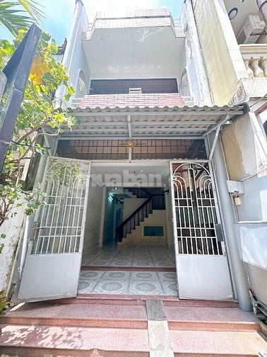 BÁN NHÀ DIỆN TÍCH KV: 60m2. 2 LẦU,HẺM XE HƠI ĐƯỜNG TRƯỜNG CHÍNH .