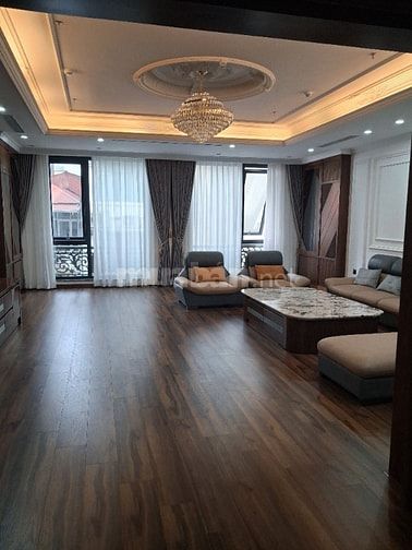 Siêu hiếm! Siêu rẻ. MP Trung Hòa. 138m2. Giá 79 tỉ