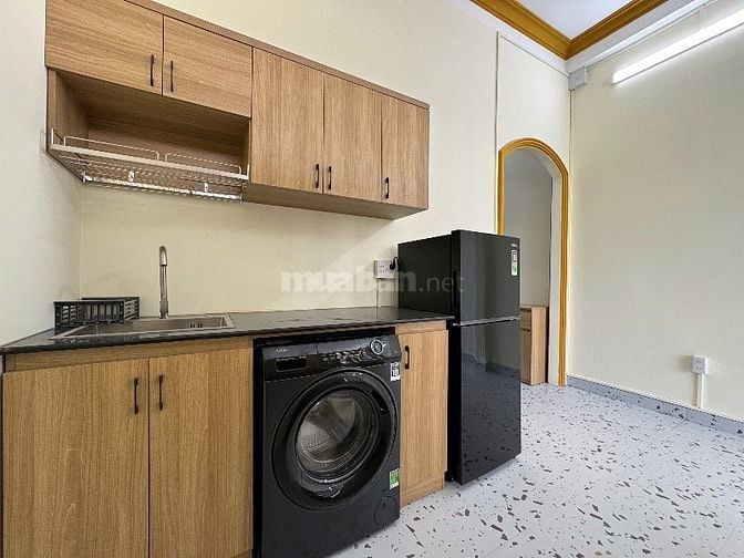 CHDV cao cấp mặt tiền đường Cộng Hoà