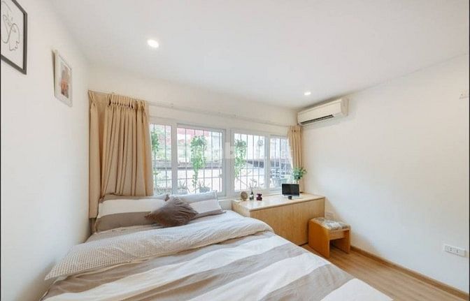 Ô TÔ ĐỖ CỬA , KINH DOANH BẤT CHẤP ,NGÕ THOÁNG RỘNG , BÙI XƯƠNG TRẠCH .