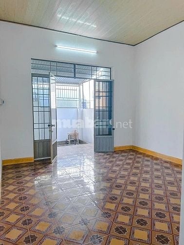 Nhà cấp 4 còn như mới, SHR, Giá chỉ 950 Triệu, Tân Phú Trung, Củ Chi.