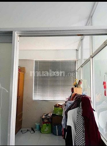 Cho thuê nhà ĐĐTNghi C/cư Hòa Bình - lầu 8, P.14, Q.10 giá 8,5tr