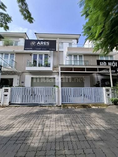 Bán nhà mặt tiền đường  Liên Phường Quận 9 giá 25 tỷ