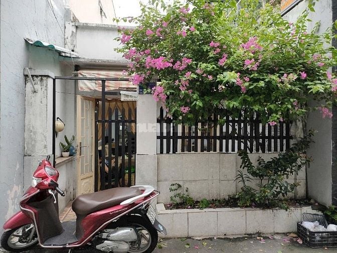 Bán nhà cấp 4 mặt tiền đường Lam Sơn, Phường Hiệp Phú, dt 86,5m2