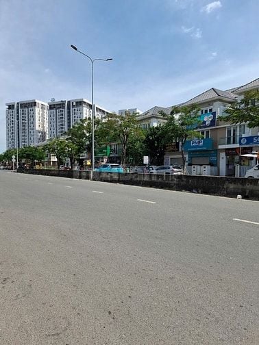 Bán nhà mặt tiền đường  Liên Phường Quận 9 giá 25 tỷ