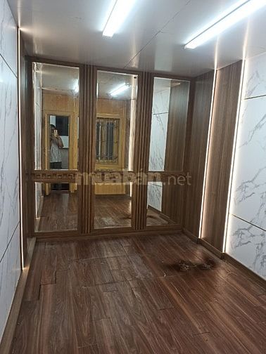 CHO THUÊ CẢ NHÀ MẶT PHỐ ĐƯỜNG LÁNG 17tr / th